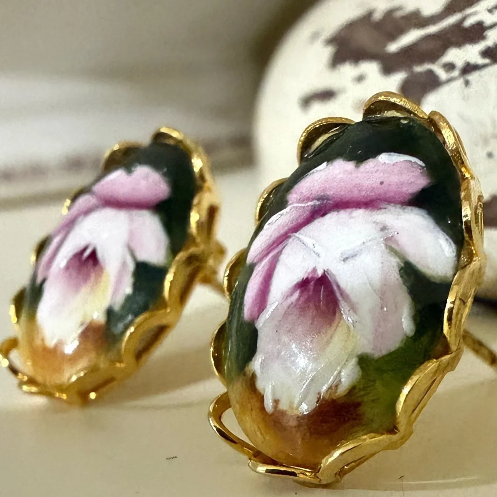 Vintage Painted Floral Gold Tone Earrings